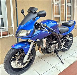 SUZUKI SV 650 CC (EXCELLENT CONDITION)