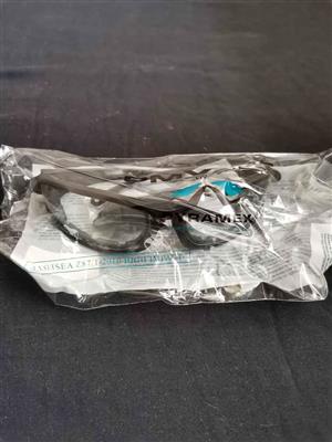 7 x pairs of safety goggles. Brand new