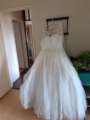 Wedding dress