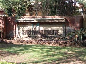 Townhouse for Sale – Quiet Area of Bela Bela