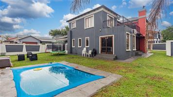 Cluster For Sale in Thatchfield