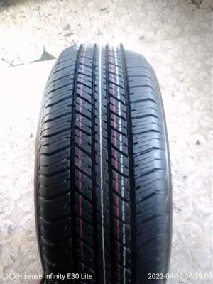 265/60/18  Bridgestone dueler AT