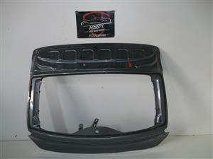 Volvo V40 tailgate