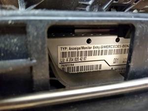 Mercedes benz W204 Display screen