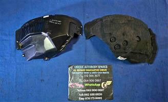 Alfa Romeo Stelvio Right Front Fender Liner Set