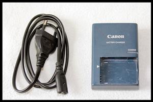 Canon CB-2LXE Battery Charger