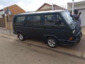 Vw Caravell 1996 model brand-new tyre's radio very clean never used as a taxi
