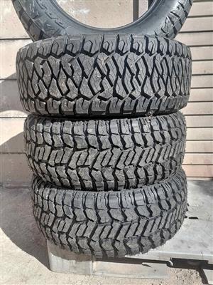 265 60 18 MAXXIS Razor AT (NEW TYRES)