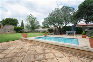 Charming Family Home with Pool & Flatlet in Upper Rensburg