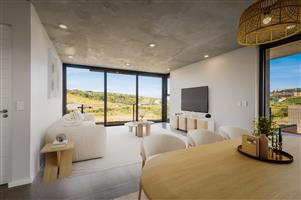 ELEVATED TOWNHOUSE WITH VIEWS OVER ZULULAMI AND THE SEA