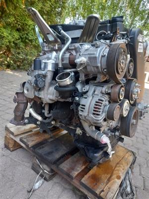 TOYOTA HILUX 2KD-FTV 2.5 D-4D ENGINE FOR SALE