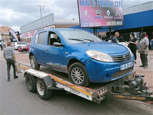 Renault Sandero 2010 1.6 K7M Manual Stripping For Spares 