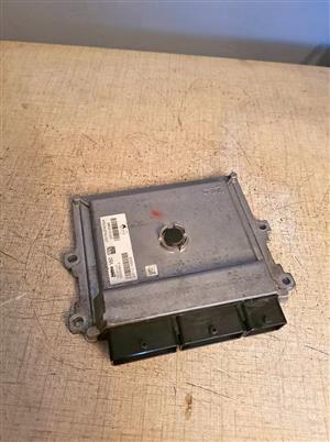 RENAULT CAPTUR OR CLIO MK4 COMPUTER BOX FORSALE