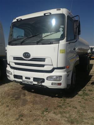 NISSAN UD460 WATER TANKER FOR SALE. POSTED BY MUHAMMAD