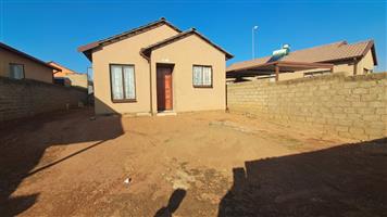 House For Sale in Soshanguve VV