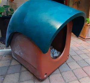 Hard shell medium dog kennel for sale