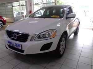 2011 VOLVO XC60 2,0T AUTOMATIC/PETROL  WHITE COLOR 111.000KM  