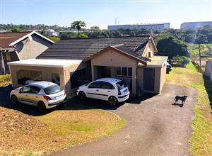Townhouse For Sale in Avoca