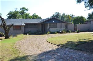 Family Home in Mayan Place security Village !