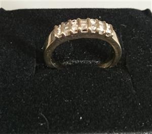 18ct White Gold Diamond ring for sale