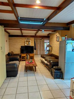 Garden Cottage Rental Monthly in Walmer Heights