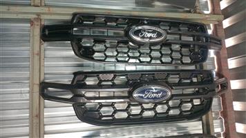Ford ranger T9 Front Grill R2900