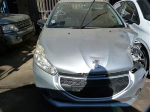 Peugeot 208 1.2 VTI Access Manual - 2014 STRIPPING FOR SPARES