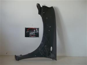 Nissan NP300 left front fender