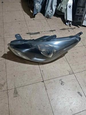 Ford Figo headlight