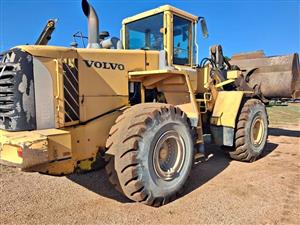 2007 Volvo L150E Front end loader for sale, Working condition. (X2 to choose from) (+Vat)