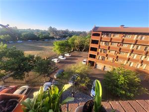 2 Bedroom Apartment in Zwartkop No Loadshedding and Priced to Sell