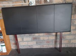 Bed headboard