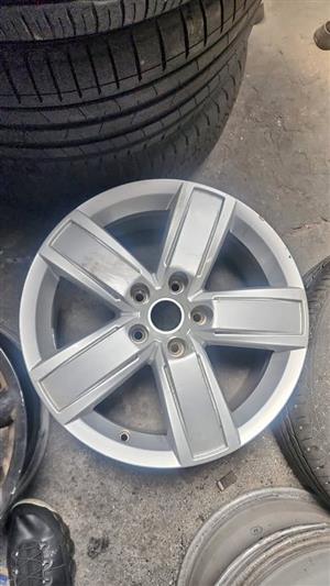 18inch VW Amarok original mag to use for spare wheel 