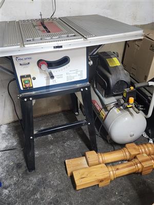 Mac Afric saw machine (table)