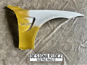 BMW F82 M4 FRONT SIDE FENDER AVAILABLE.