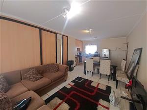 Apartment For Sale in Kosmosdal