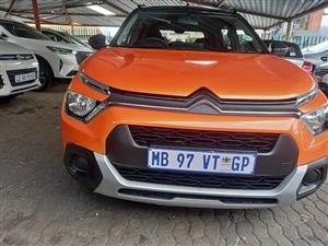 2023 Citroen C3 Feel 1.2 Manual  Petrol  Orange  Service book  Reverse sensor