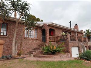 Spacious Family Home on Double Plot – Endless Potential