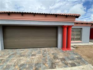 House For Sale in Madiba Park