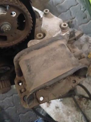 Peugeot 3008 10fj engine mounting