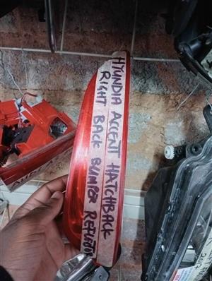 HYUNDAI ACCENT BACK BUMPER REFLECTOR