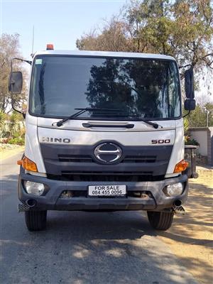 2018 Hino 500. 1627 Truck