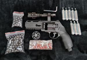 Umarex HDR 50 Self Defense Gun Kit
