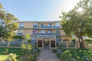 Apartment For Sale in Walmer