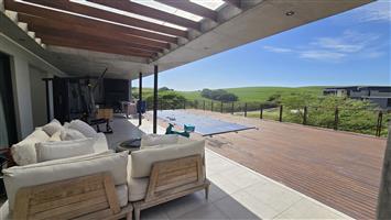 Modern Family Living in Secure Palm Lakes Estate