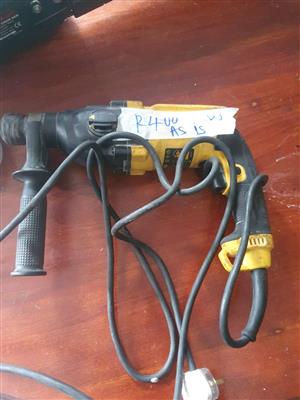 Genuine DeWalt Heavy-Duty Rotary Hammer Drill