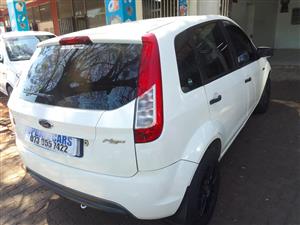 2013 Ford Figo 1.4 85000km Manual Petrol White Color 