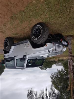 Jeep Wrangler Sahara 3.8L Auto 4x4 2010 model