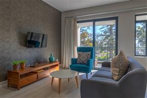 Fully furnished 2-bedroom, 2-bathroom first-floor apartment in Paardevlei