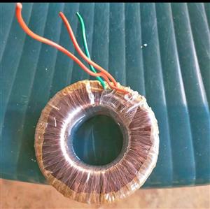 Autotransformer 230v to 31 volt AC step down.